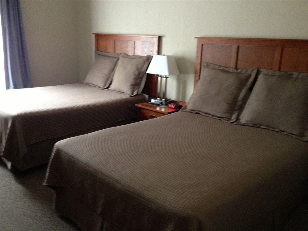 Pleasant Night Inn- Carthage Ny Экстерьер фото