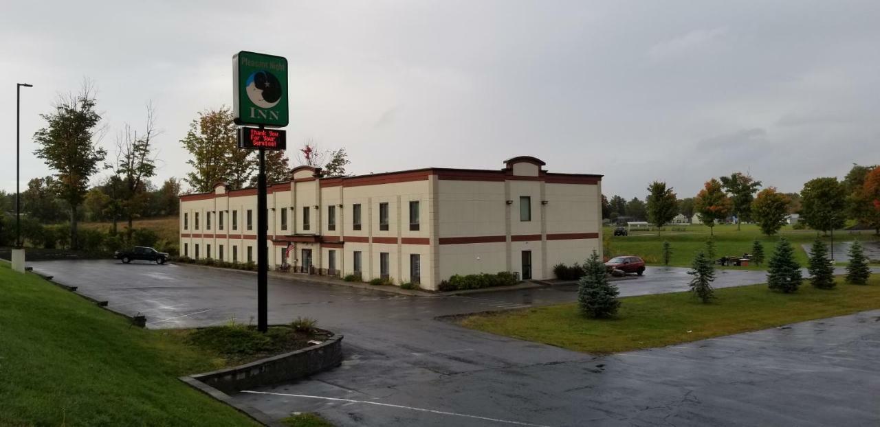 Pleasant Night Inn- Carthage Ny Экстерьер фото